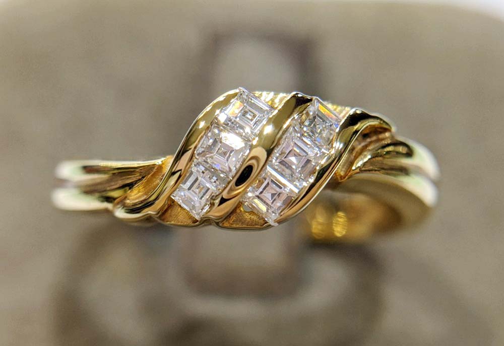 鑽石戒指 $6400 (3830)