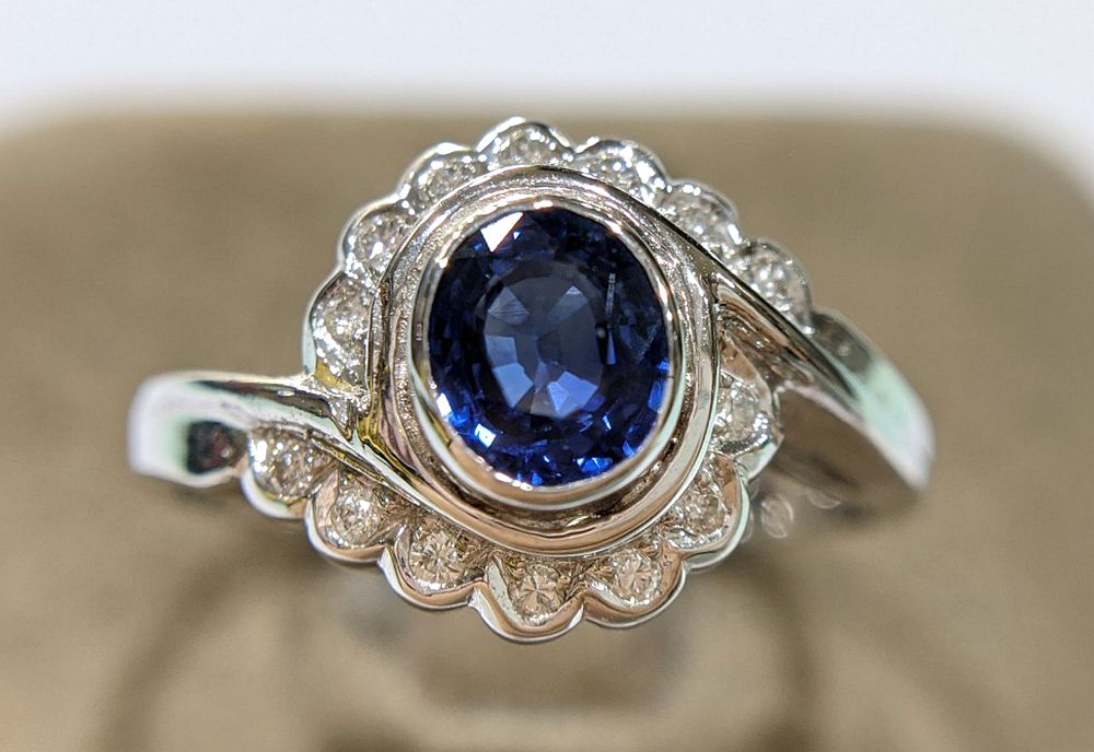 藍寶戒指 $9600 (1510)