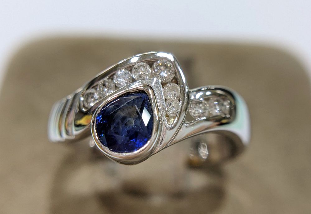 藍寶戒指 $7000 (4175)