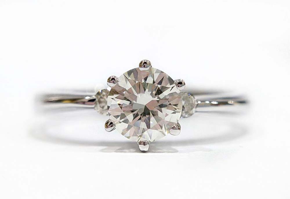 鑽石戒指 $35000 (13850)