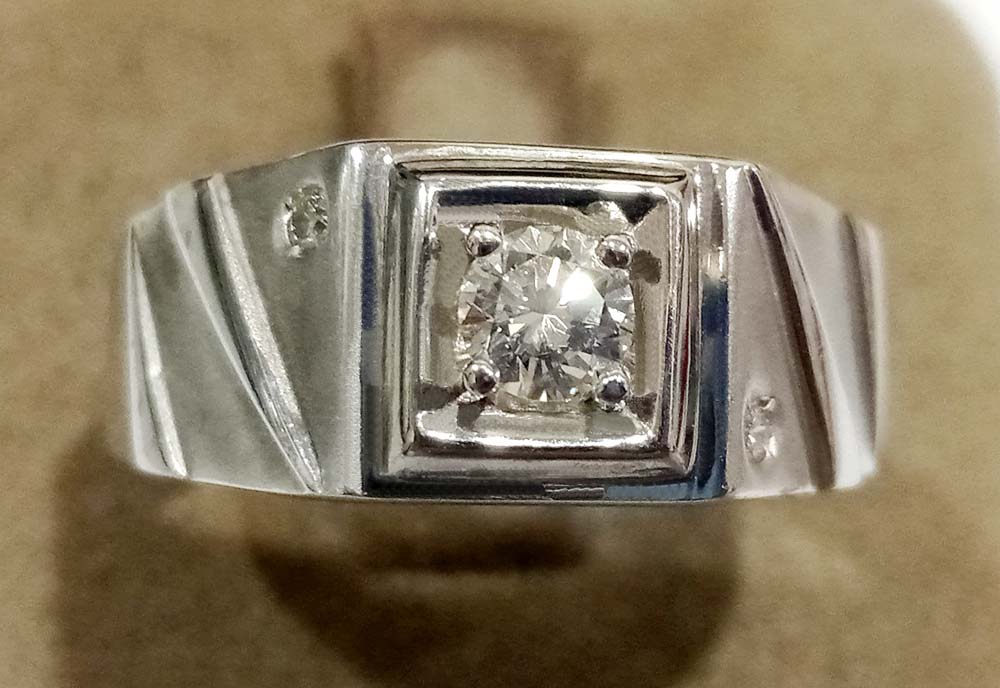 鑽石戒指$12800 (2564)