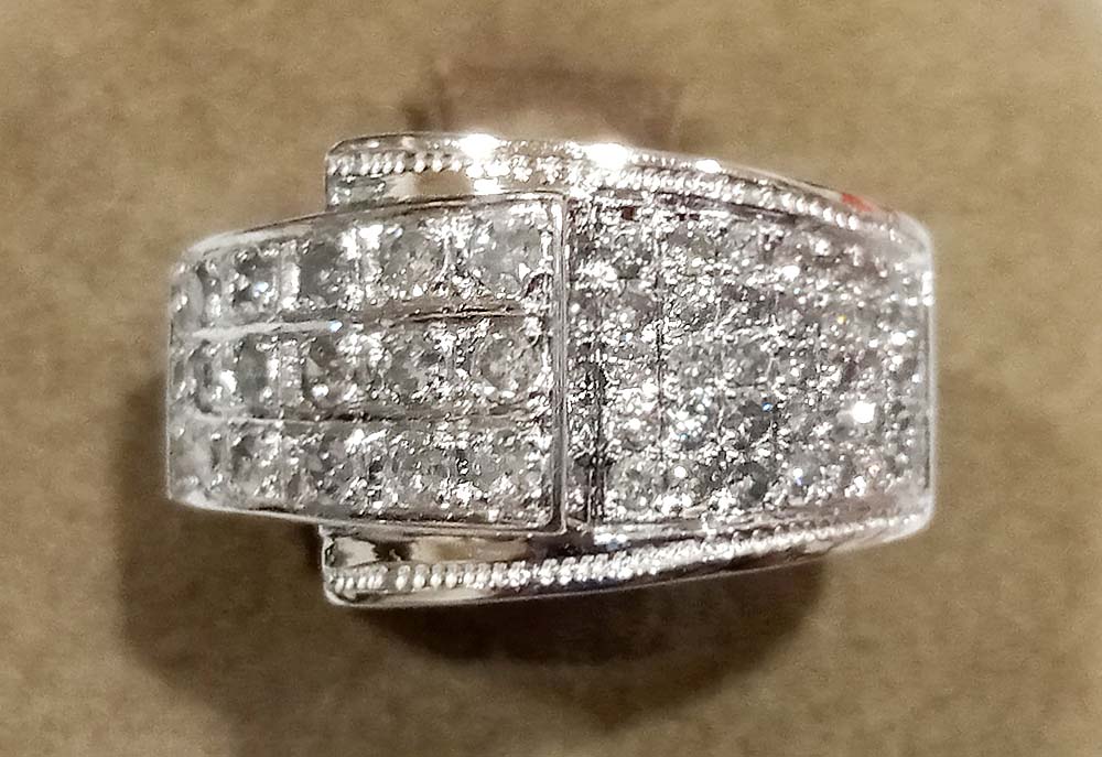 鉑金鑽石戒指 $23800 (15810)