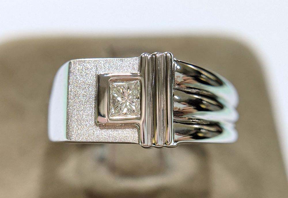 鑽石戒指 $5800 (1859)