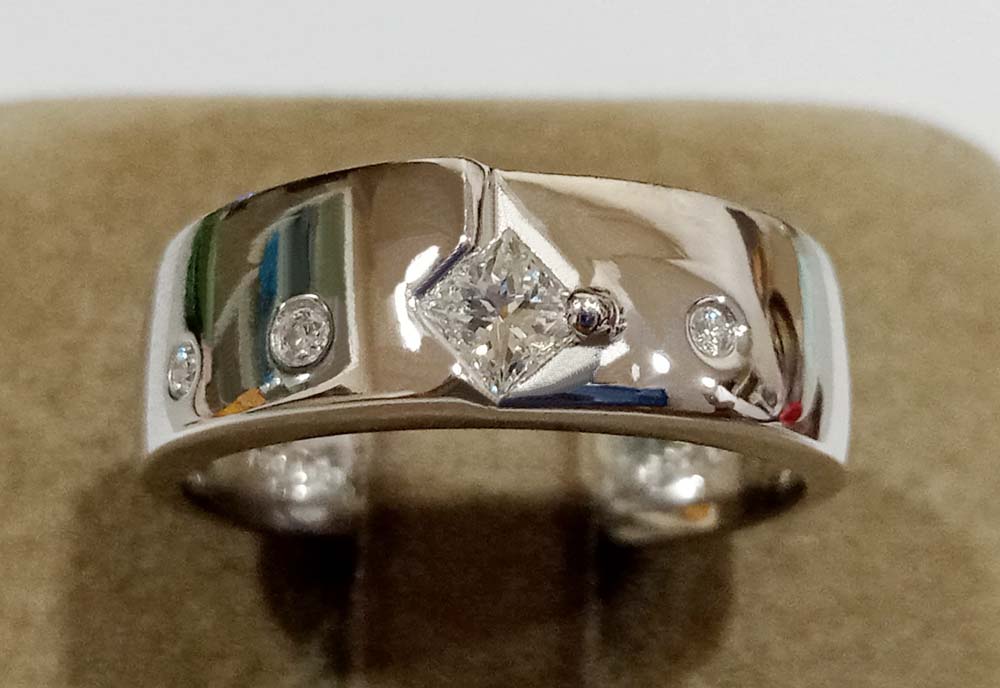 鑽石戒指 $13000 (5205)