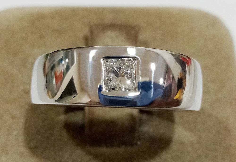 鉑金鑽石戒指 $23500 (10024)