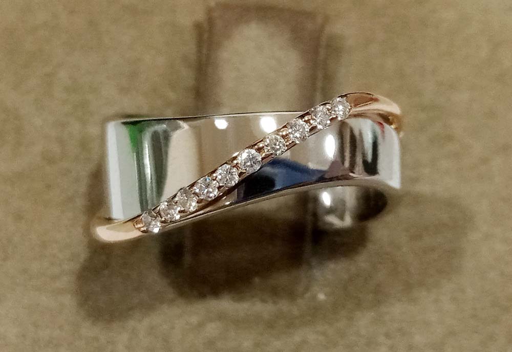 鑽石尾戒指 $5800 (14400)